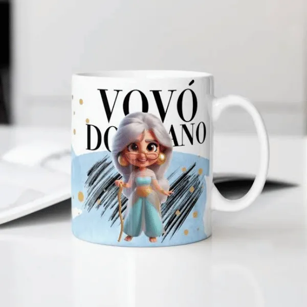Caneca Vovó do Ano com ilustração fofa